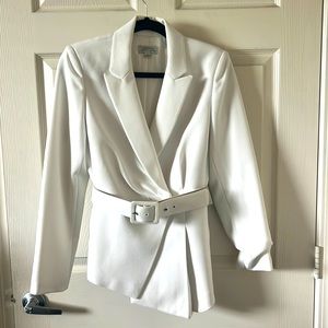 Tahari White suit coat blazer size 4